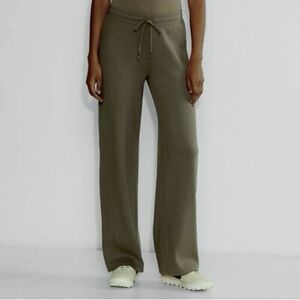 Aritzia Wafflex Army Green XS Pants, NWT